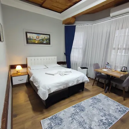 Hotel Kule 5*